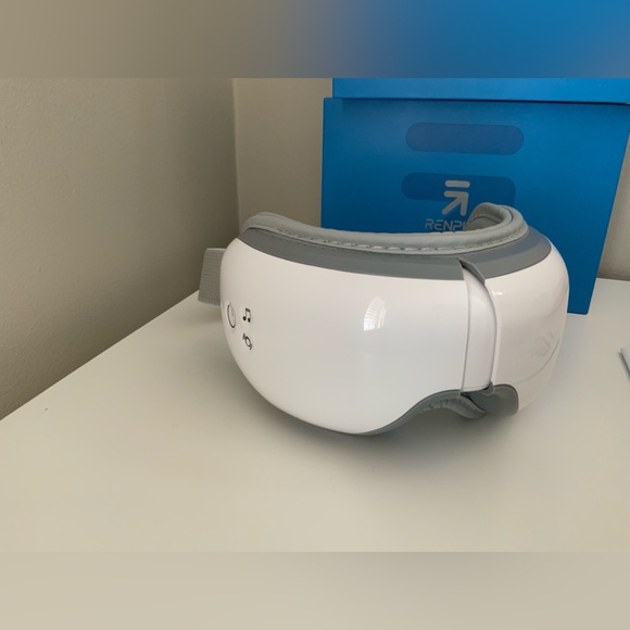 Renpho Eye Massager with heat - Picture 1 of 13